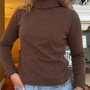 Geneva chocolate brown cashmere turtleneck sweater in a S cozy fall corporate
